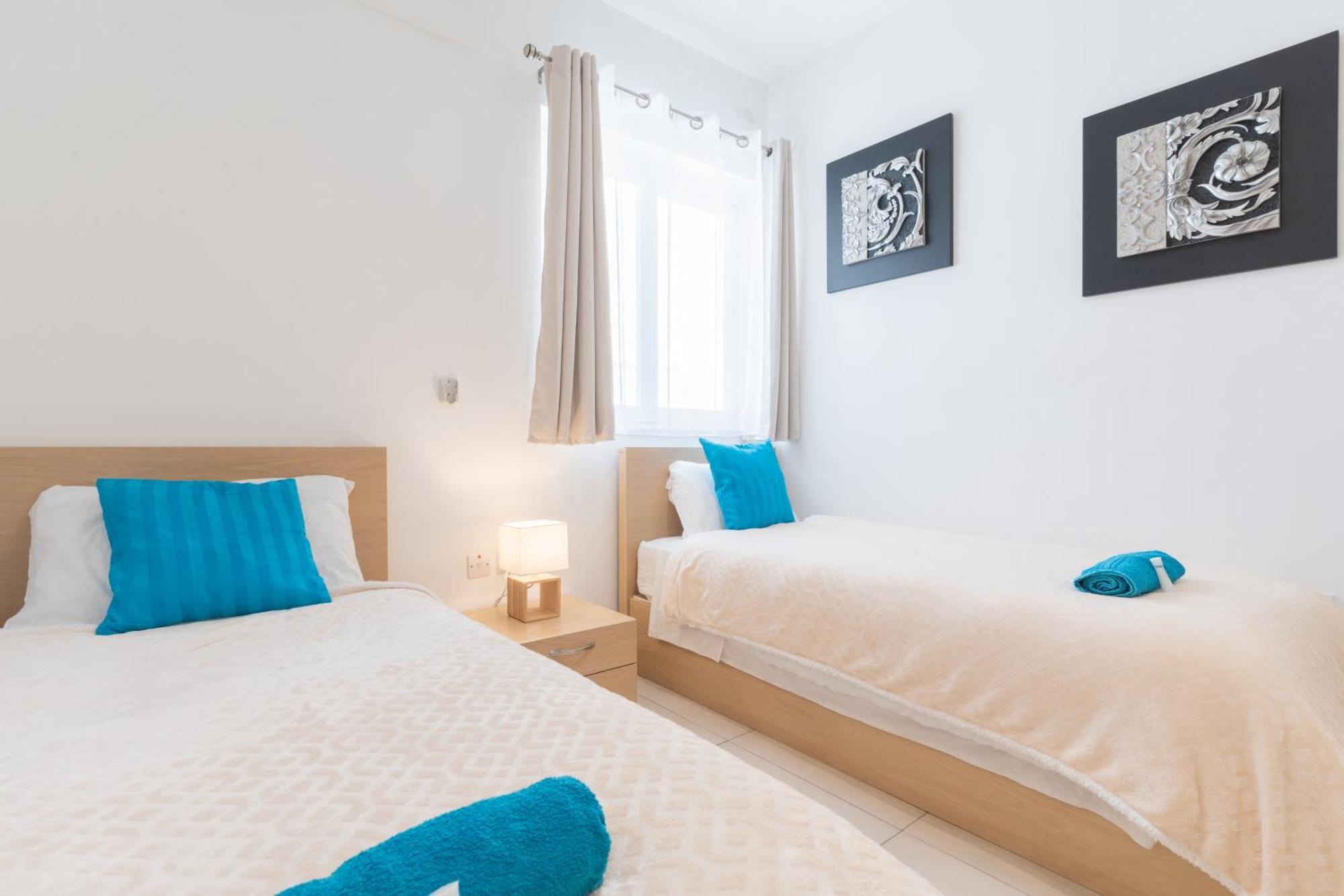 2 Bedroom In Central St Julians Prime Location In Paceville Apt 3 By Vaganza St. Julian's Exterior foto
