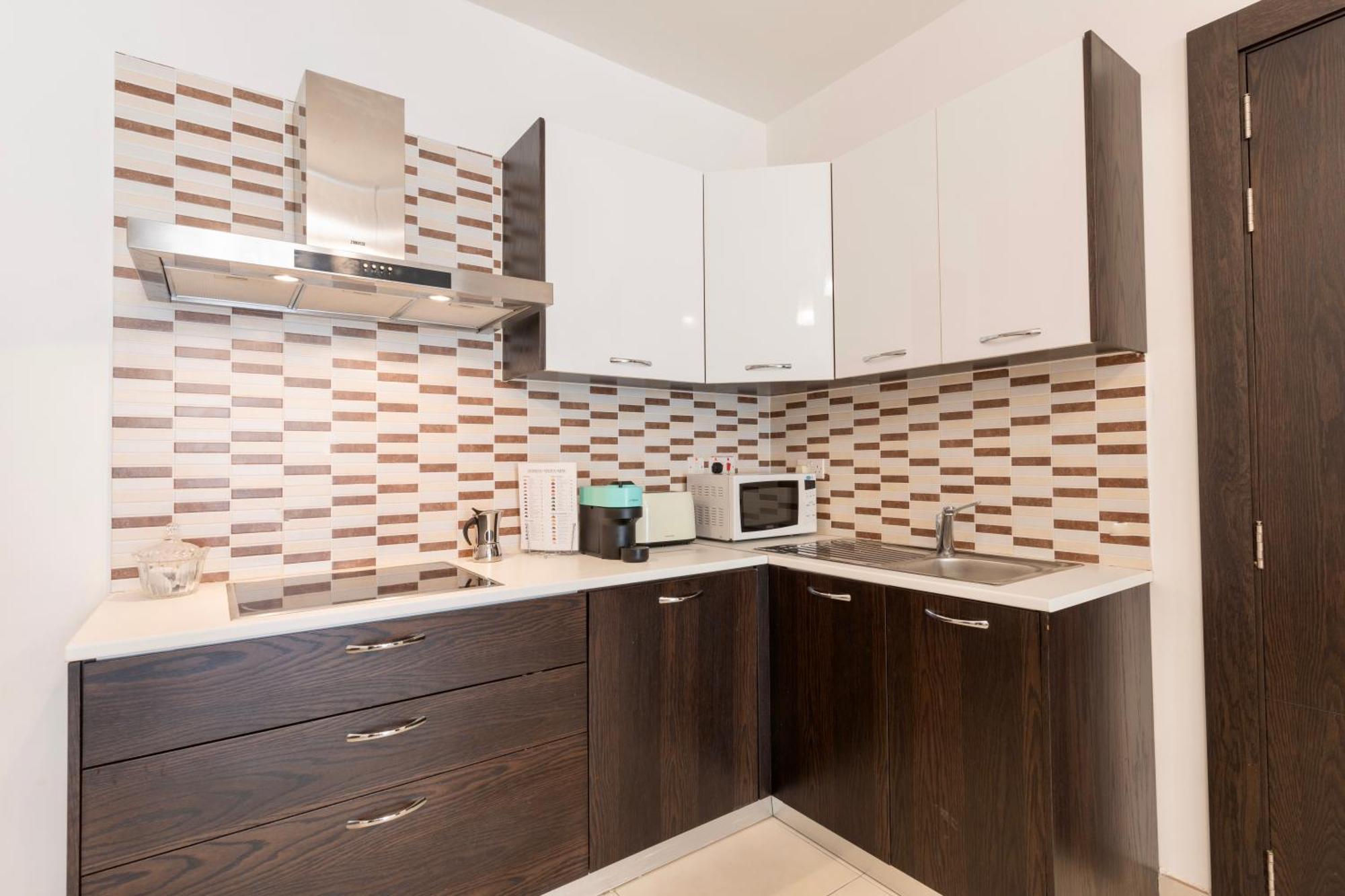 2 Bedroom In Central St Julians Prime Location In Paceville Apt 3 By Vaganza St. Julian's Exterior foto