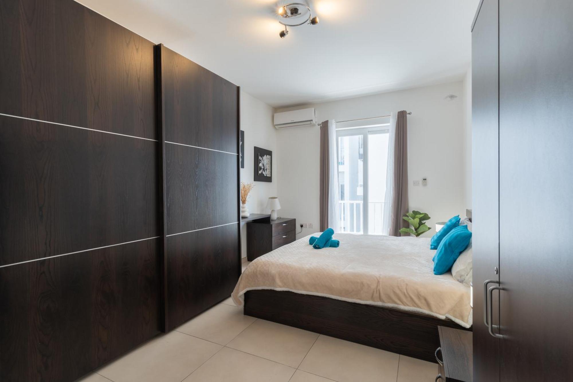 2 Bedroom In Central St Julians Prime Location In Paceville Apt 3 By Vaganza St. Julian's Exterior foto